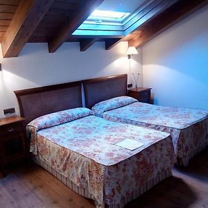 Habitación Estándar con Cama Queen
